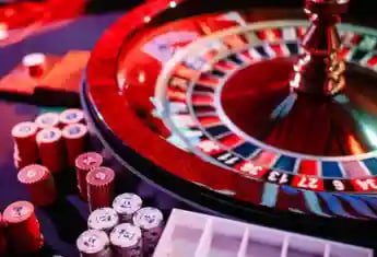 Perbandingan halaman bonus yang mudah dibaca
